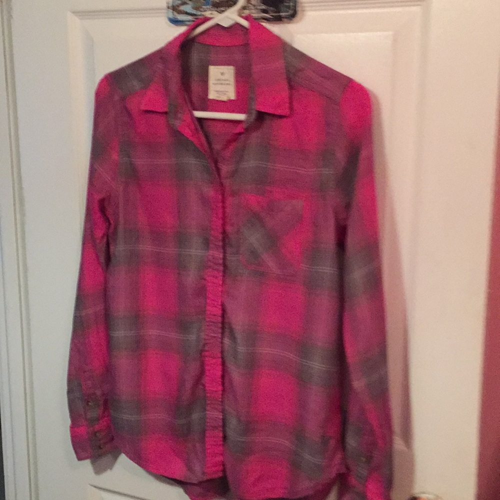 American eagle button down